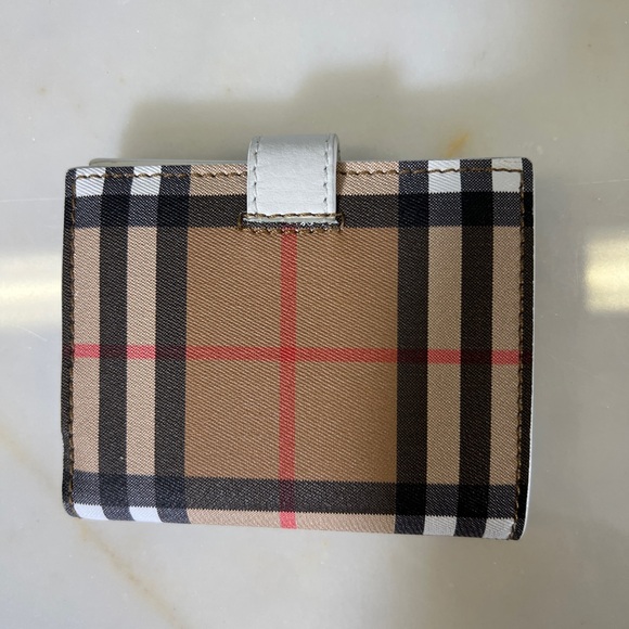 Burberry Lakeside Vintage Check and White Leather Wallet - Picture 2 of 7